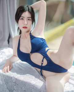 กวาง เกวลิน 18+