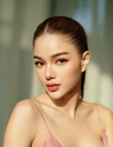 กวาง เดอะเฟซ ประวัติ