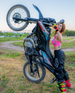 น้องตุ๊กตา 18+