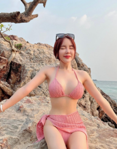 สมาย กัลยา ขาว