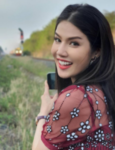 พลอย วรางคนางค์ ไอจี