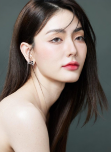มีนา ริณา 11 มีนา ริณา ผู้หญิงสวย