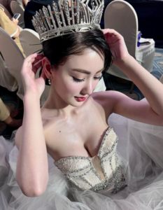 มีนา ริณา 51