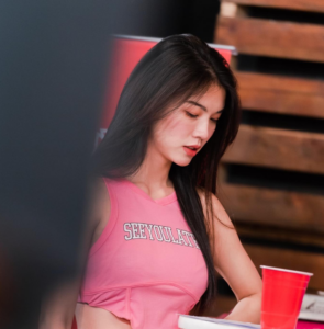 เหมยหลิน 18+