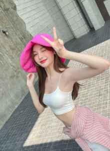 พิม กรกนก สาวสวย