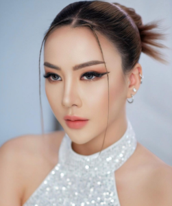 อูม โสรยา คลิปโป๊