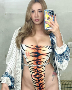 อูม โสรยา ไอจี