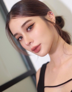 เก้า สุภัสสรา 18+