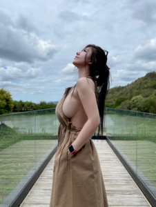 มิกะ นิภารัตน์ น่าเย็ด